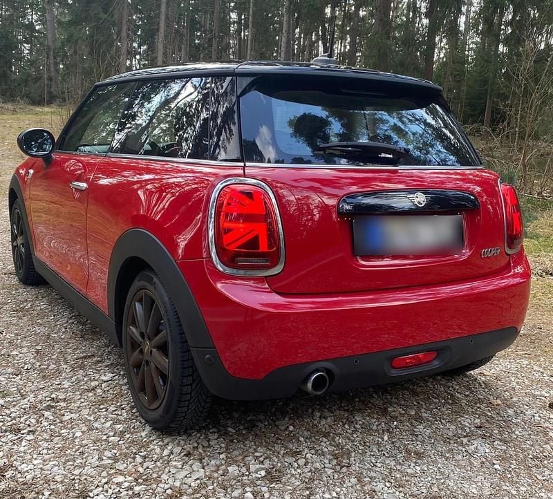 Second-hand Mini Cooper 136 CP (100 kW) 2018 Roșu Hatchback