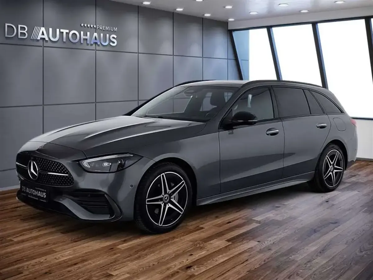 Gebraucht Mercedes C300e AMG Line Premium Plus 313 PS (230 kW) 2024 Kombi