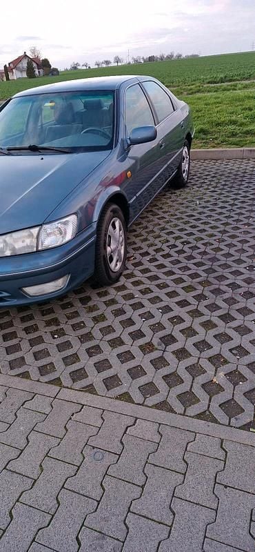 Gebraucht Toyota Camry 110 PS (80 kW) 2001 Blau Limousine