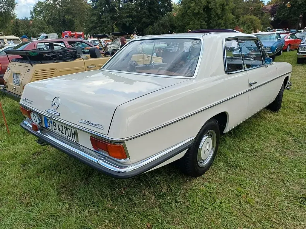Gebraucht Mercedes W114 150 PS (110 kW) 1970 Weiß Coupé