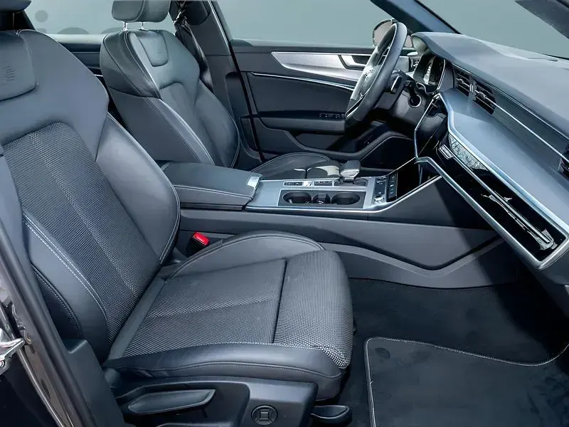 Gebraucht Audi A6 286 PS (210 kW) 2025 Grau Kombi
