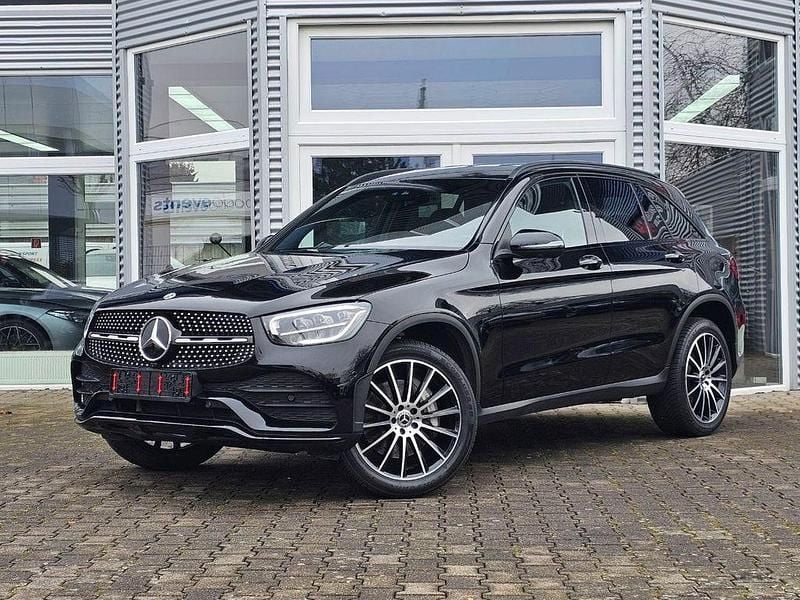 Gebraucht Mercedes GLC300 AMG 258 PS (189 kW) 2022 Schwarz SUV