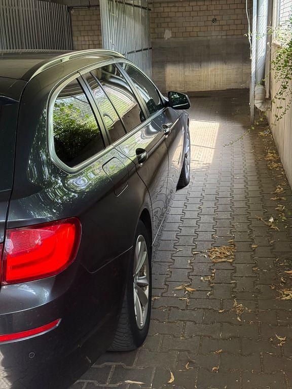 Gebraucht BMW 520 Performance 184 PS (135 kW) 2012 Schwarz Kombi