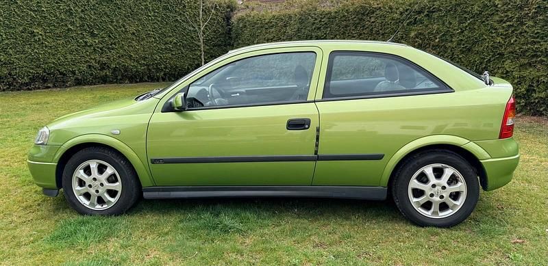 Gebraucht Opel Astra 75 PS (55 kW) 2001 Grün Coupé