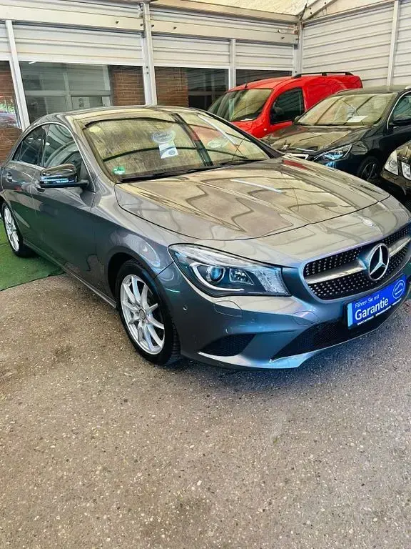 Gebraucht Mercedes CLA200 156 PS (114 kW) 2013 Grau Limousine