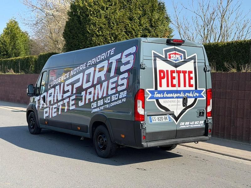 Gebraucht Fiat Ducato 140 PS (102 kW) 2023 Grau Van