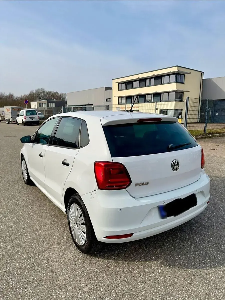 Gebraucht VW Polo Trendline 60 PS (44 kW) 2014 Weiß Kleinwagen