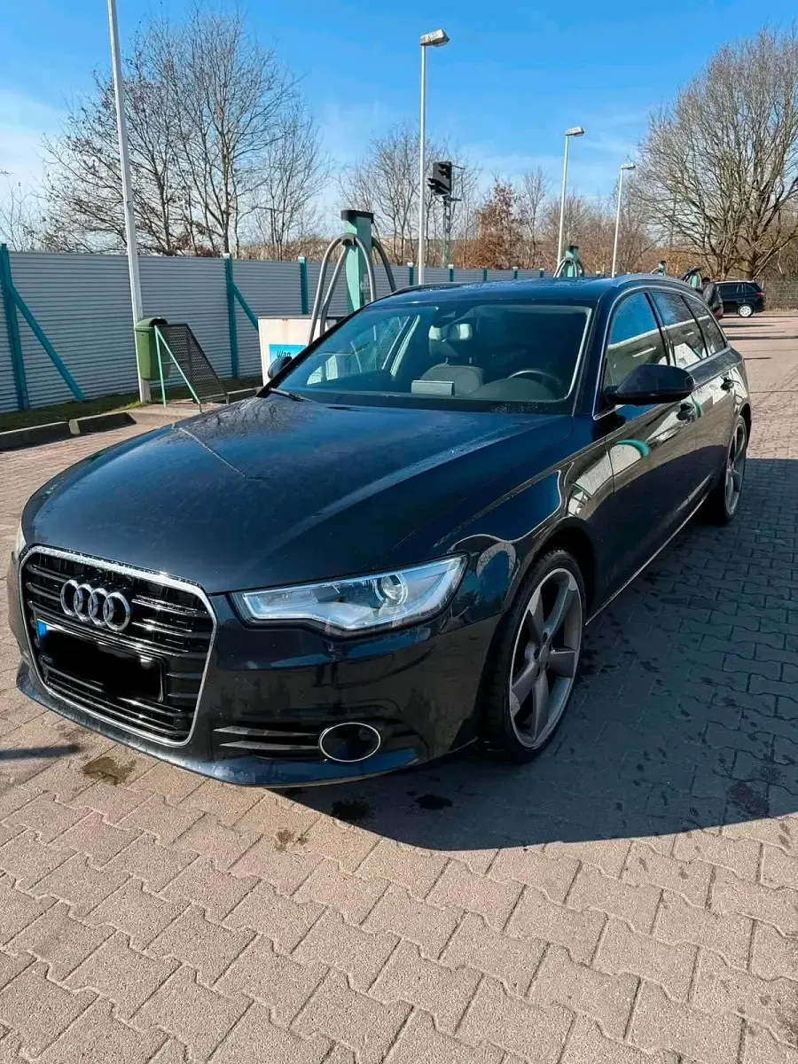 Gebraucht Audi A6 204 PS (150 kW) 2012 Blau Kombi