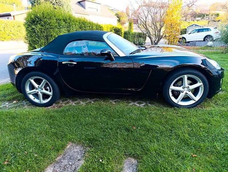 Second-hand Opel GT 264 CP (194 kW) 2009 Negru Cabrio