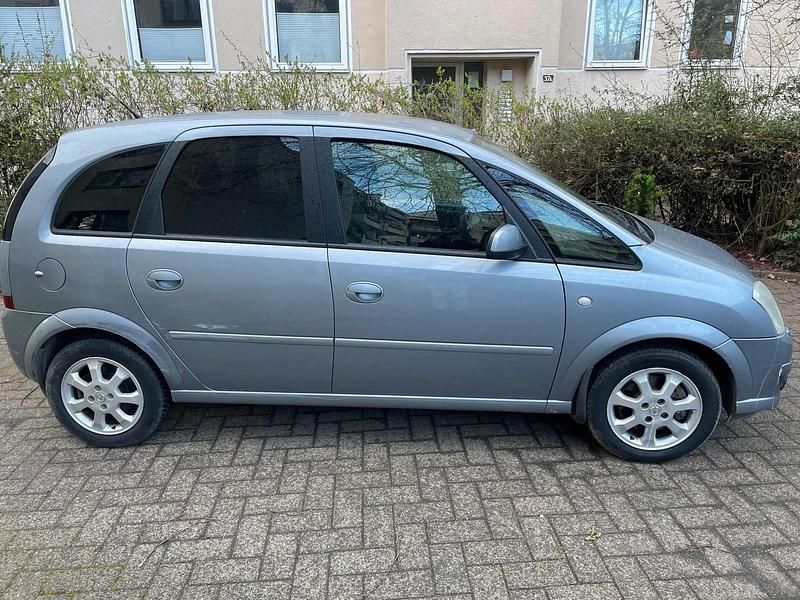 Usata Opel Meriva 104 CV (76 kW) 2006 Grigio Monovolume
