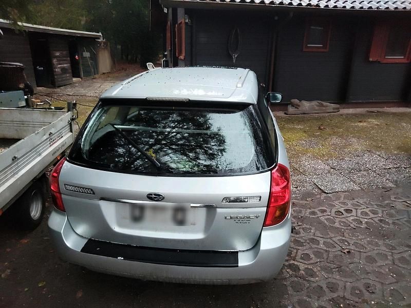 Gebraucht Subaru Legacy 135 PS (99 kW) 2005 Silber Kombi