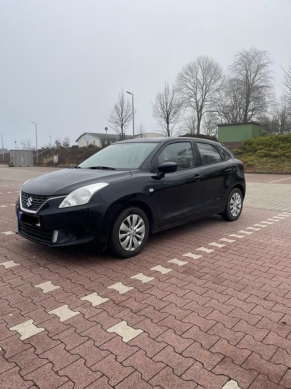Schwarz Gebraucht 2016 Suzuki Baleno Kleinwagen | 6.900 € (Fairer Preis) - Bild 1/4