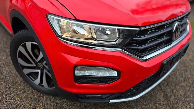 Gebraucht VW T-Roc Active 110 PS (80 kW) 2022 Rot SUV