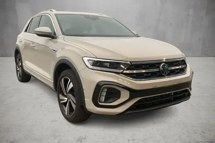 Second-hand VW T-Roc R-line 150 CP (110 kW) 2024 Gri SUV