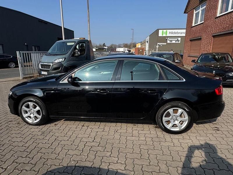 Gebraucht Audi A4 Attraction 160 PS (117 kW) 2009 Schwarz Limousine