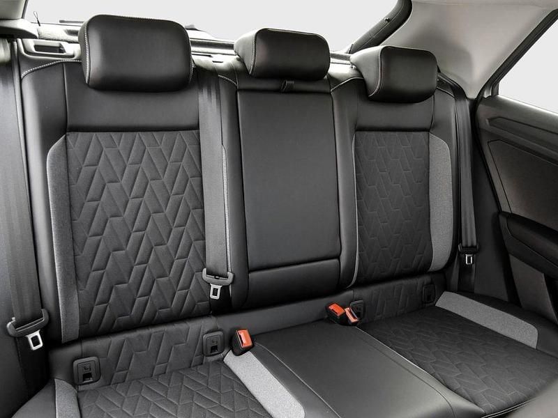 Gebraucht VW T-Roc Goal 116 PS (85 kW) 2025 Silber SUV