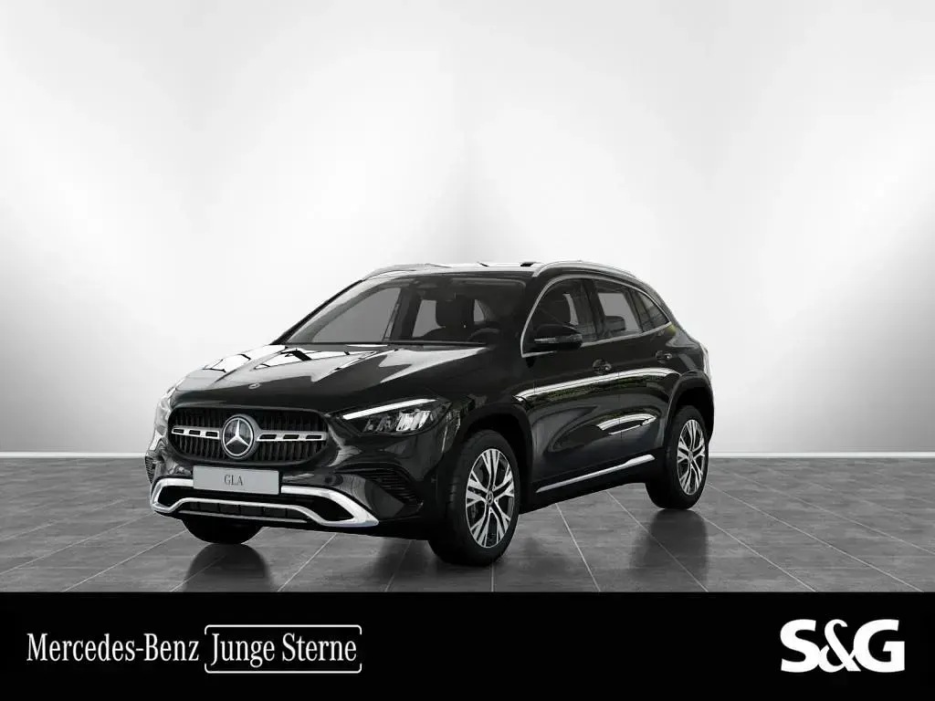 Gebraucht Mercedes GLA180 136 PS (100 kW) 2025 SUV