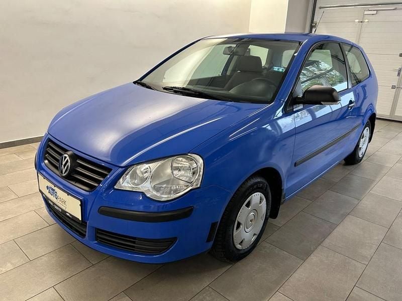 Blau Gebraucht 2006 VW Polo Trendline Kleinwagen | 580 € (Superpreis) - Bild 1/4