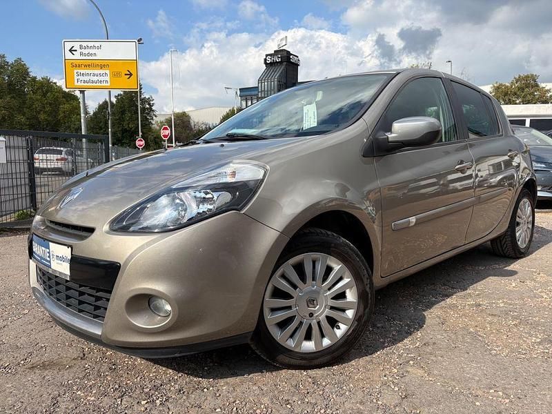 Gebraucht 2012 Renault Clio III Night&Day Limousine | 7.999 € (Teuer) - Bild 1/4