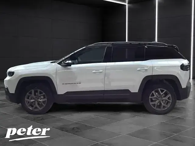 Neu Jeep Compass 146 PS (107 kW) 2026 Antarctica white/dach vulcano SUV