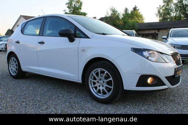 Gebraucht Seat Ibiza Reference 69 PS (50 kW) 2011 Weiß Limousine