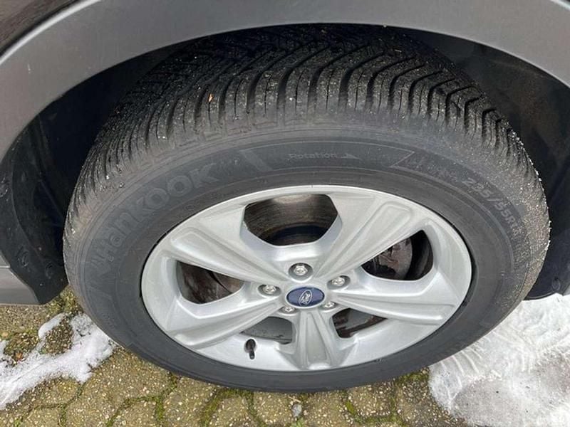 Gebraucht Ford Kuga Trend 120 PS (88 kW) 2017 Iridiumschwarz metallic SUV