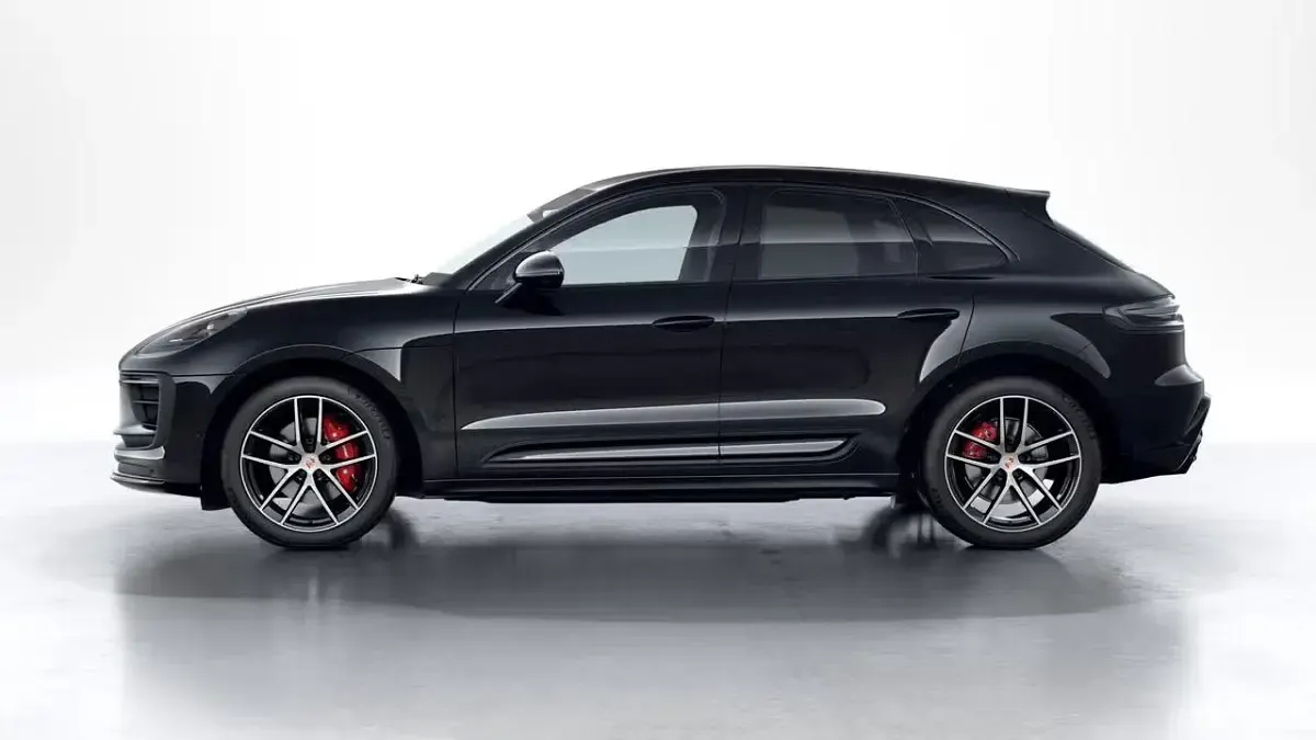 Gebraucht Porsche Macan 381 PS (280 kW) 2026 Tiefschwarzmetallic SUV