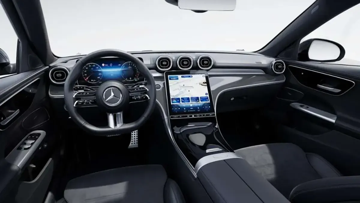 Gebraucht Mercedes C300e AMG 204 PS (150 kW) 2025 Manufaktur lack manufaktur opa Kombi