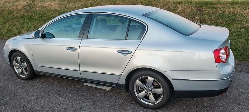 Gebraucht VW Passat 102 PS (75 kW) 2006 Silber Limousine
