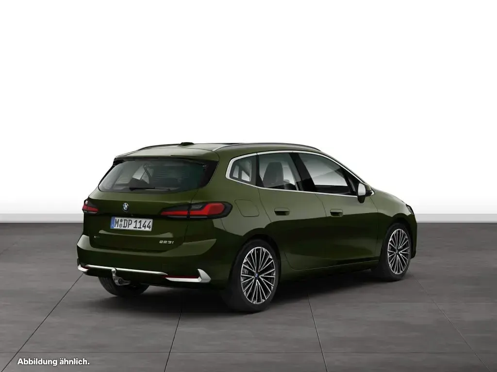 Gebraucht BMW 223 Active Tourer 204 PS (150 kW) 2026 Grün Van / Kleinbus