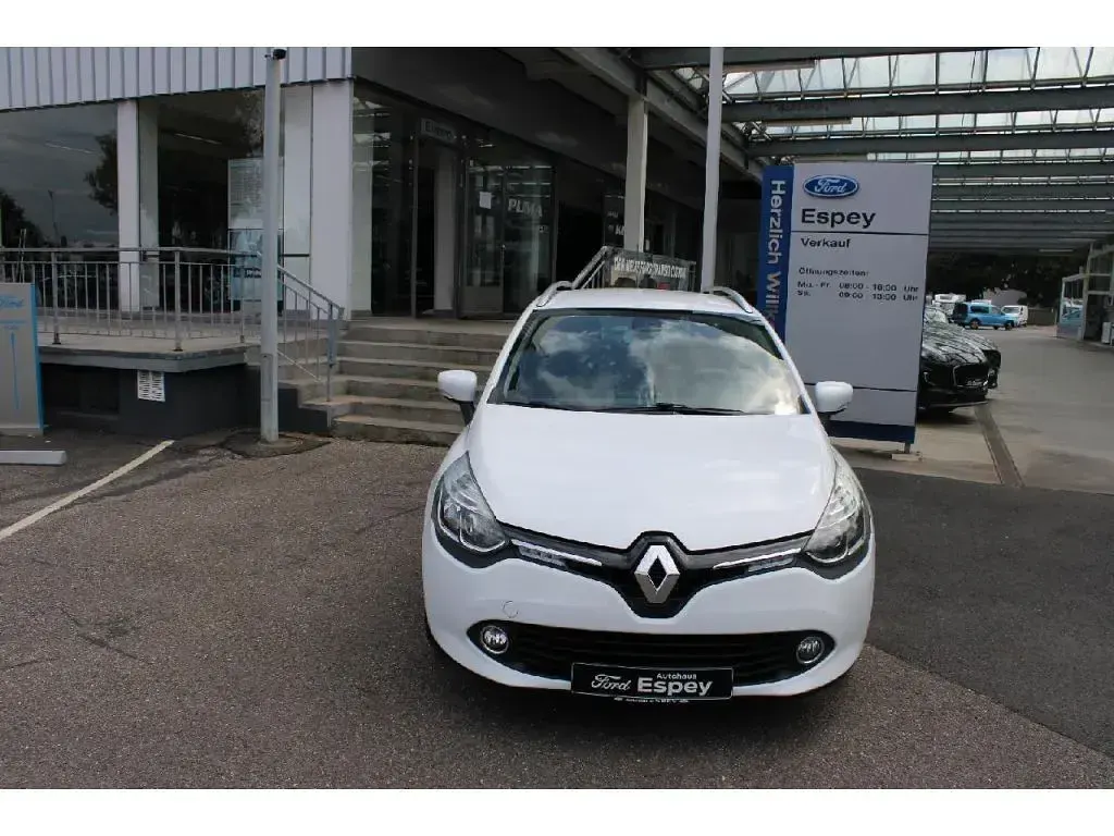 Gebraucht Renault Clio GrandTour Dynamique 90 PS (66 kW) 2016 Gletscherweiss Kombi
