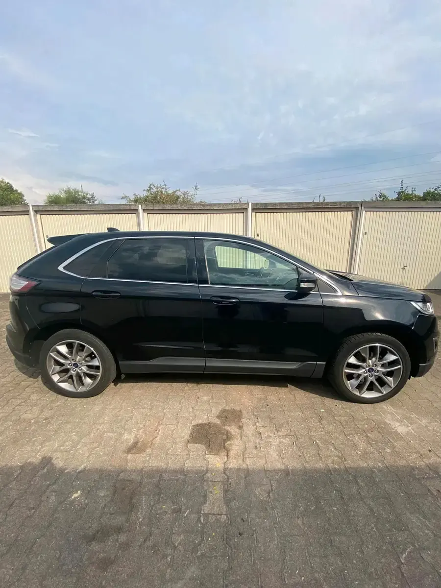 Gebraucht Ford Edge Titanium 210 PS (154 kW) 2016 Schwarz SUV