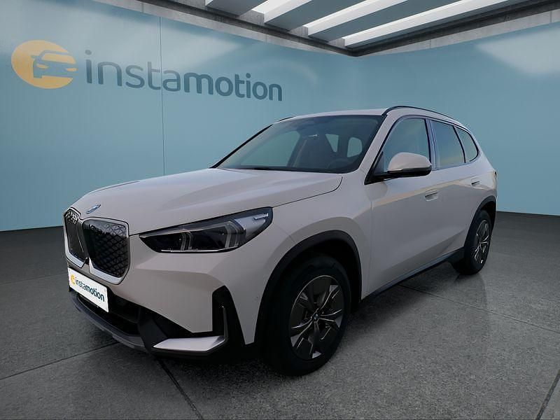 Weiß Gebraucht 2025 BMW iX1 SUV | 45.899 € (Teuer) - Bild 1/4