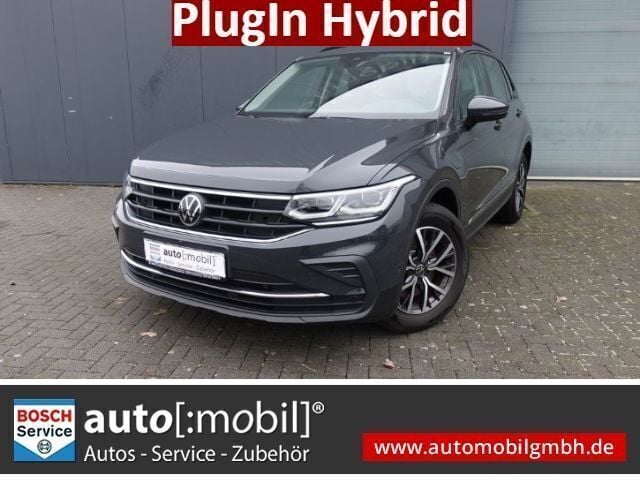 Grau Gebraucht 2022 VW Tiguan Life SUV | 30.480 € (Guter Preis) - Bild 1/3