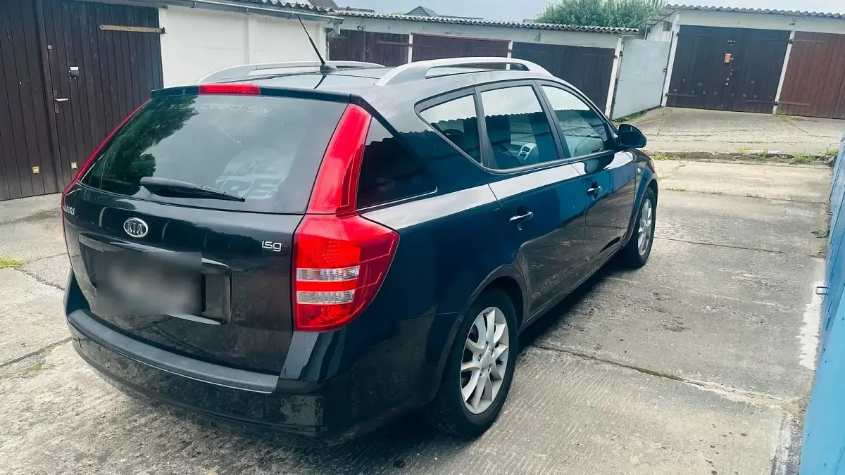 Gebraucht Kia Ceed GT 109 PS (80 kW) 2009 Schwarz Kombi