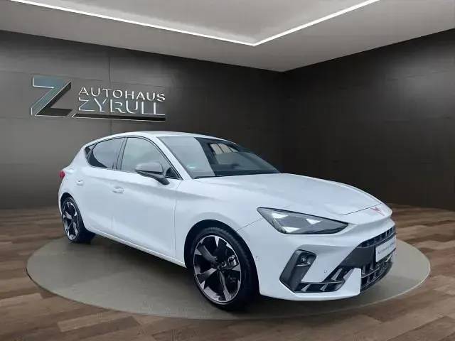 Gebraucht Cupra Leon 150 PS (110 kW) 2025 Weiß Limousine