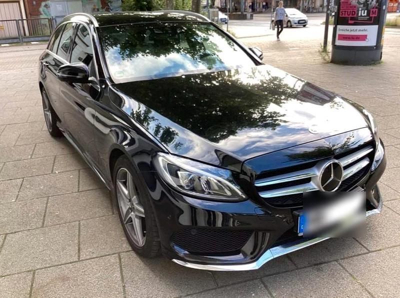 Schwarz Gebraucht 2018 Mercedes C250 AMG line Kombi | 22.999 € (Fairer Preis) - Bild 1/4