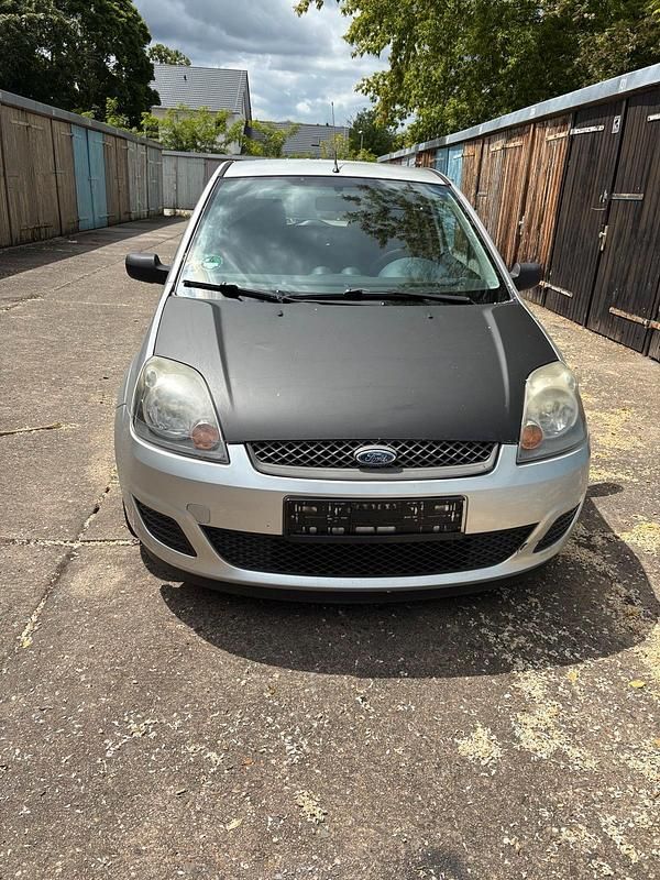 Grau Gebraucht 2007 Ford Fiesta Kleinwagen | 1.200 € (Guter Preis) - Bild 1/4