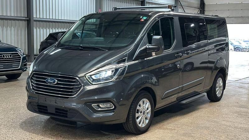 Grau Gebraucht 2019 Ford Tourneo Kombi | 22.900 € (Fairer Preis) - Bild 1/4