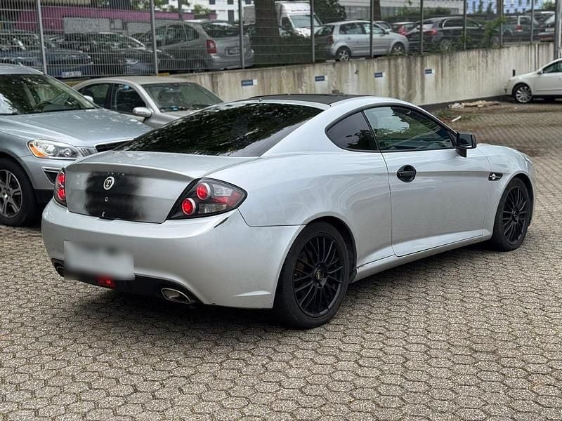Gebraucht Hyundai Coupé GLS 143 PS (105 kW) 2007 Silber Coupé