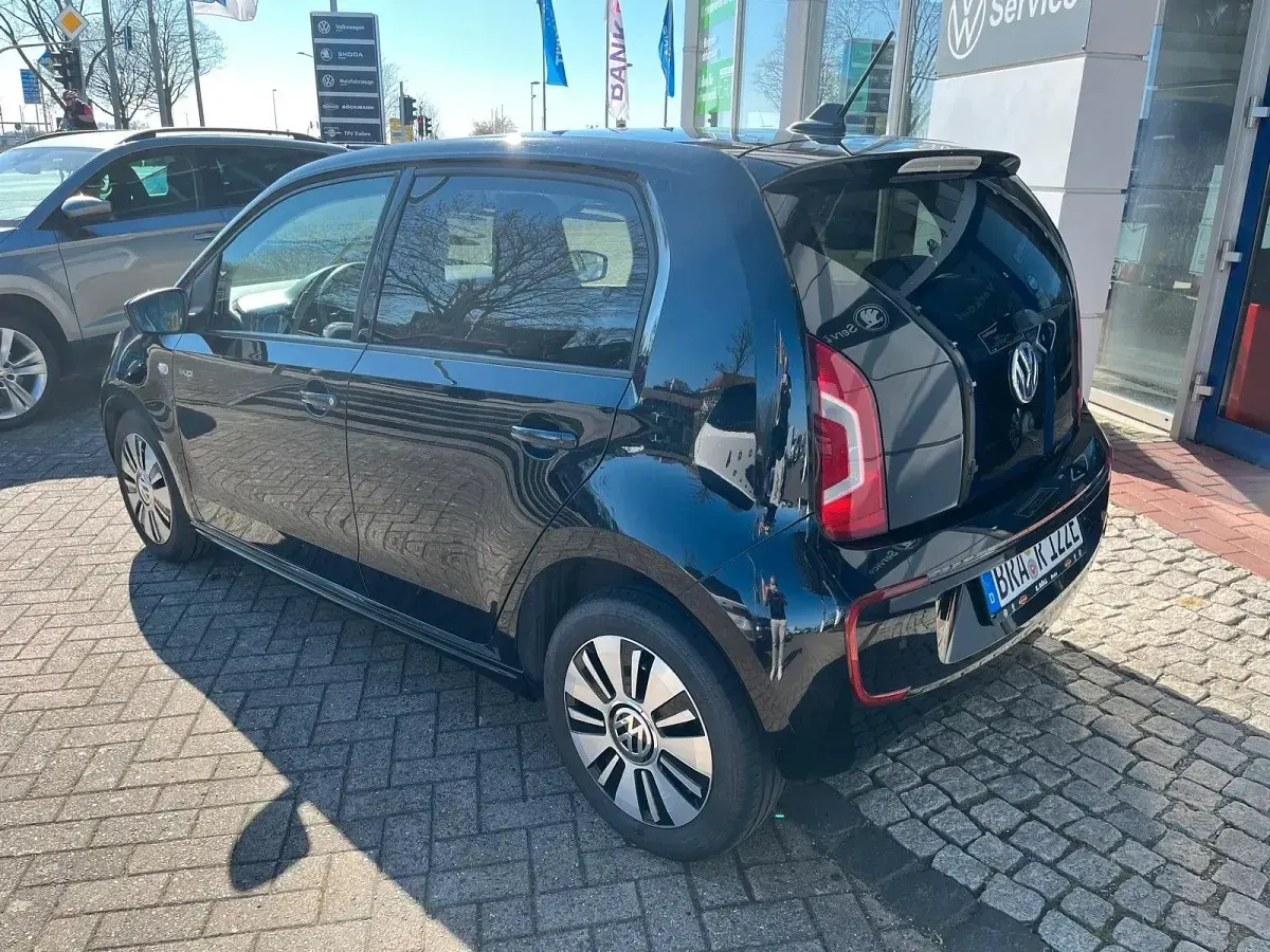 Occasion VW e-up! 60 kW (82 ch) 2014 Noir Citadine