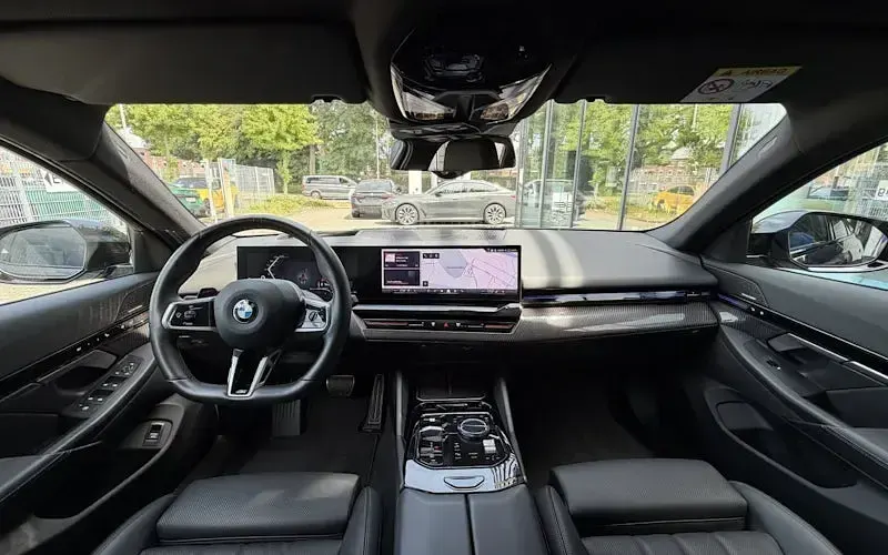 Gebraucht BMW 520 Comfort Edition 197 PS (144 kW) 2024 Schwarz Kombi