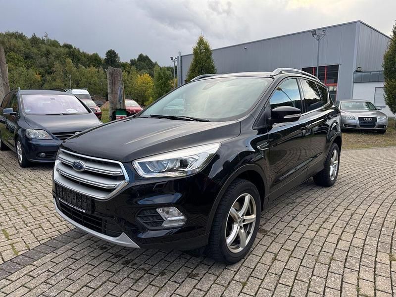 Gebraucht Ford Kuga Cool & Connect 150 PS (110 kW) 2017 Schwarz SUV