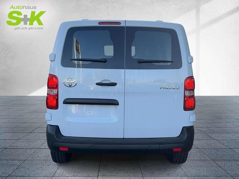 Neu Toyota Proace 145 PS (106 kW) 2025 Ice white (weiß) Van / Kleinbus