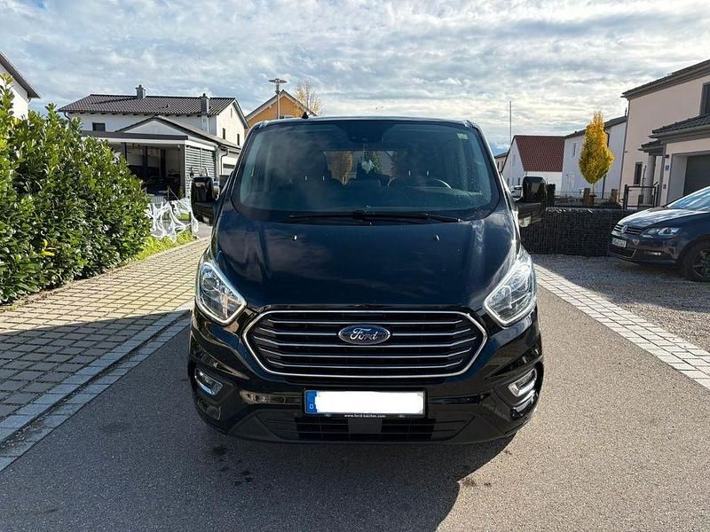 Schwarz Gebraucht 2021 Ford Tourneo Custom Van | 33.000 € (Fairer Preis) - Bild 1/4