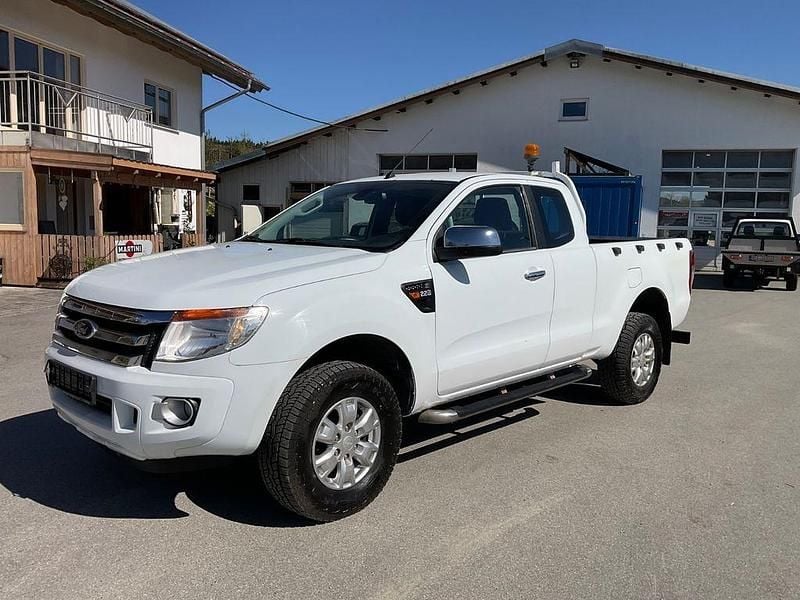 Gebraucht Ford Ranger XLT 150 PS (110 kW) 2013 Weiß Pickup