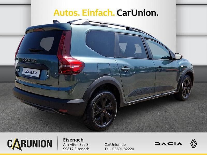 Gebraucht Dacia Jogger Extreme 91 PS (66 kW) 2025 Zedergrün Van / Kleinbus