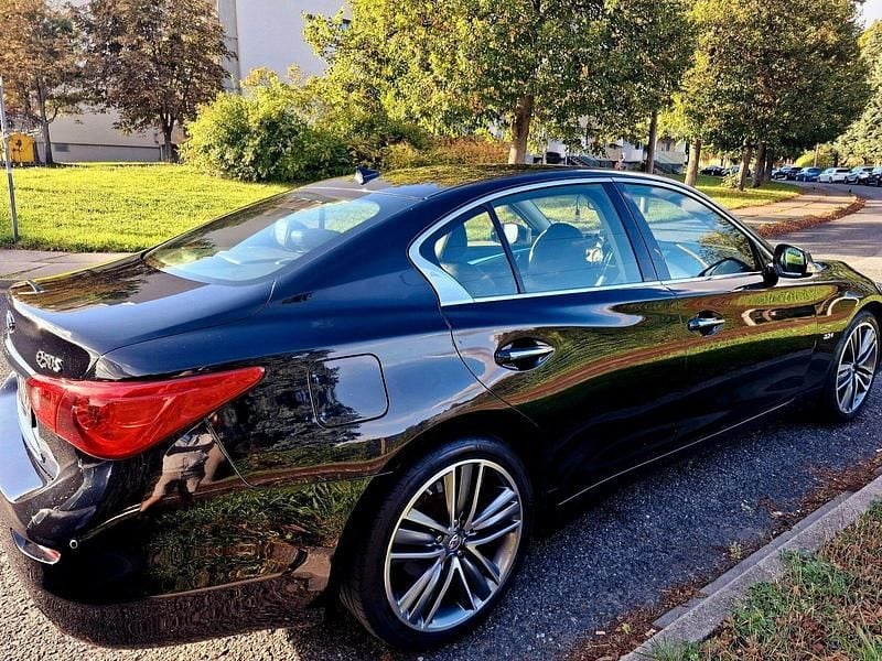 Gebraucht Infiniti Q50 Premium 170 PS (125 kW) 2017 Schwarz Limousine