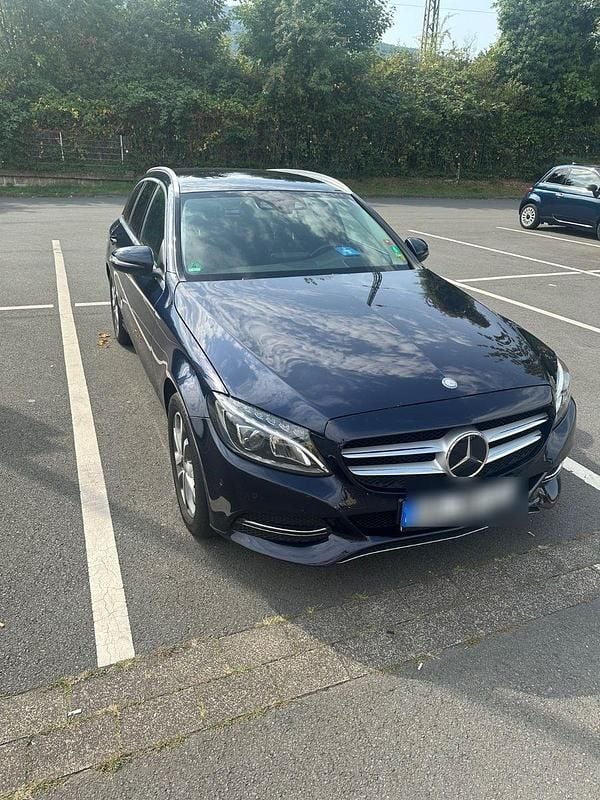 Blau Gebraucht 2017 Mercedes C220 Kombi | 13.500 € (Superpreis) - Bild 1/4