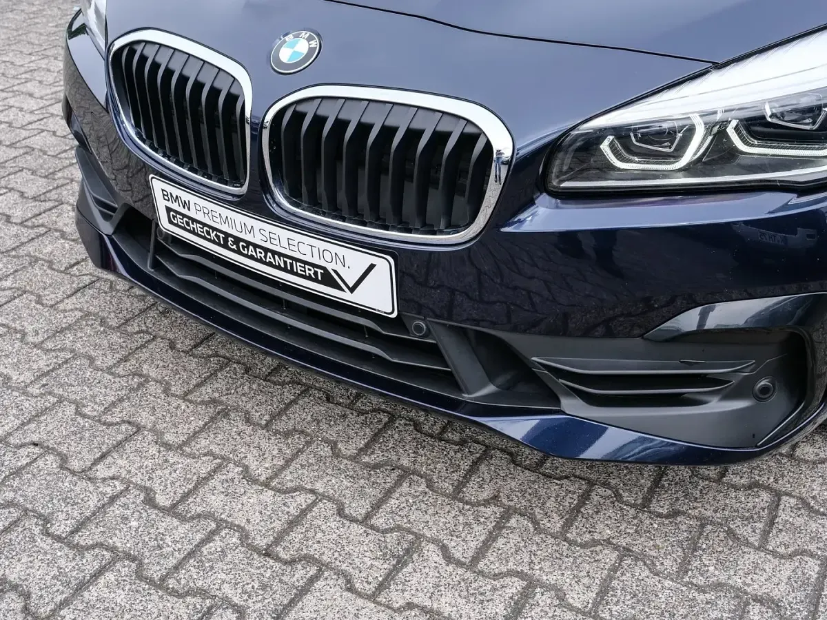 Gebraucht BMW 220 Advantage 192 PS (141 kW) 2018 Blau Van / Kleinbus